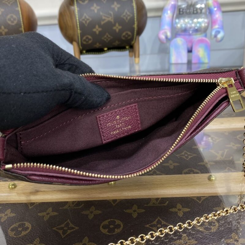 Replica Louis Vuitton Pallas Clutch Bordo - near-authentic luxury replica handbag