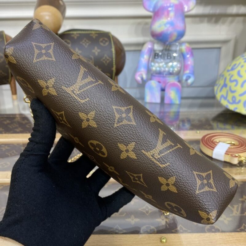 Replica Louis Vuitton Pallas Clutch Bordo - high-end fake designer purse