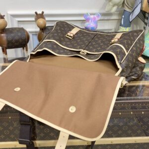 Replica Louis Vuitton Hunting Bag - realistic designer-inspired fake bag