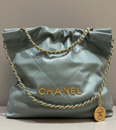 Replica CHANEL 22 Medium Handbag Mint Green - near-authentic luxury replica handbag