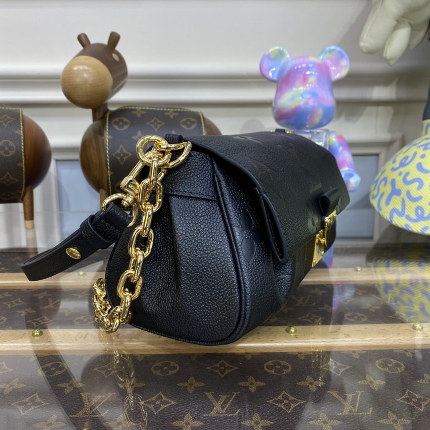 Replica Louis Vuitton Favorite Black - realistic designer-inspired fake bag