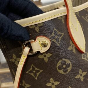 Replica Louis Vuitton Neverfull MM Brown Classic - best-selling designer handbag dupe