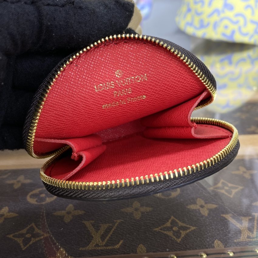 Replica LV OnTheGo PM Brown - realistic designer-inspired fake bag