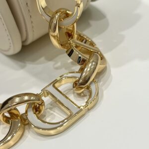 Replica Dior 30 Montaigne Avenue Bag White - premium-grade designer purse dupe