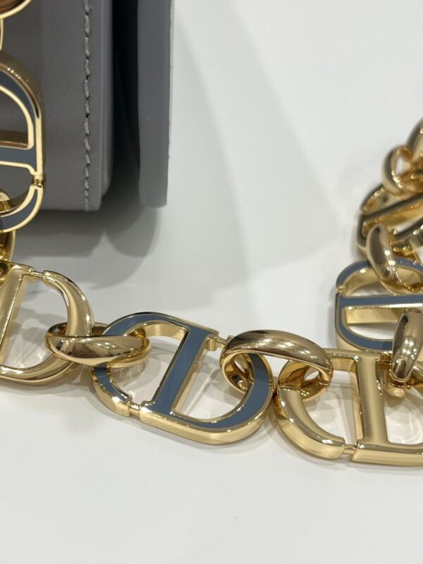 Replica Dior 30 Montaigne Avenue Bag Blue - authentic-look luxury purse replica