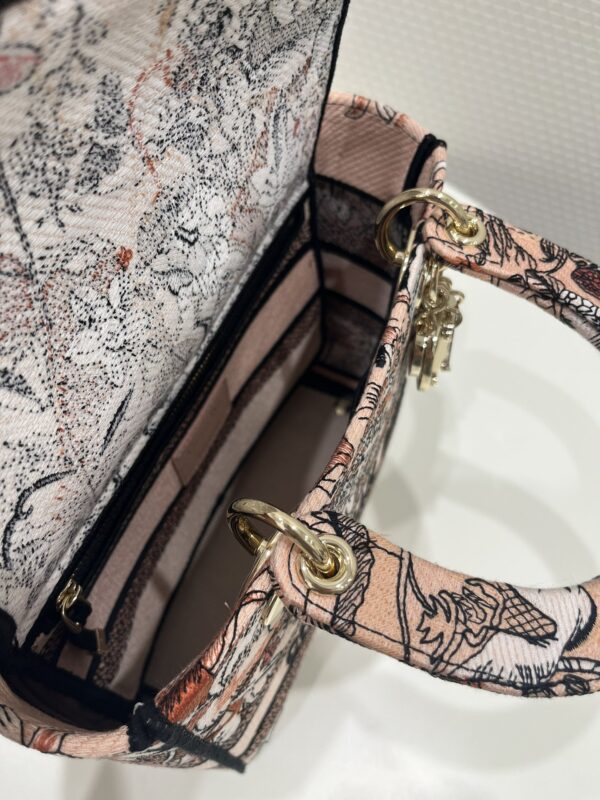 Replica Lady Dior D-Lite Flower - authentic-look luxury purse replica