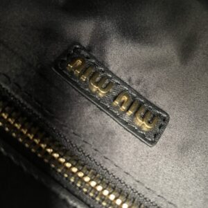 Replica Miu Miu Matelassé Tote Black - realistic designer-inspired fake bag