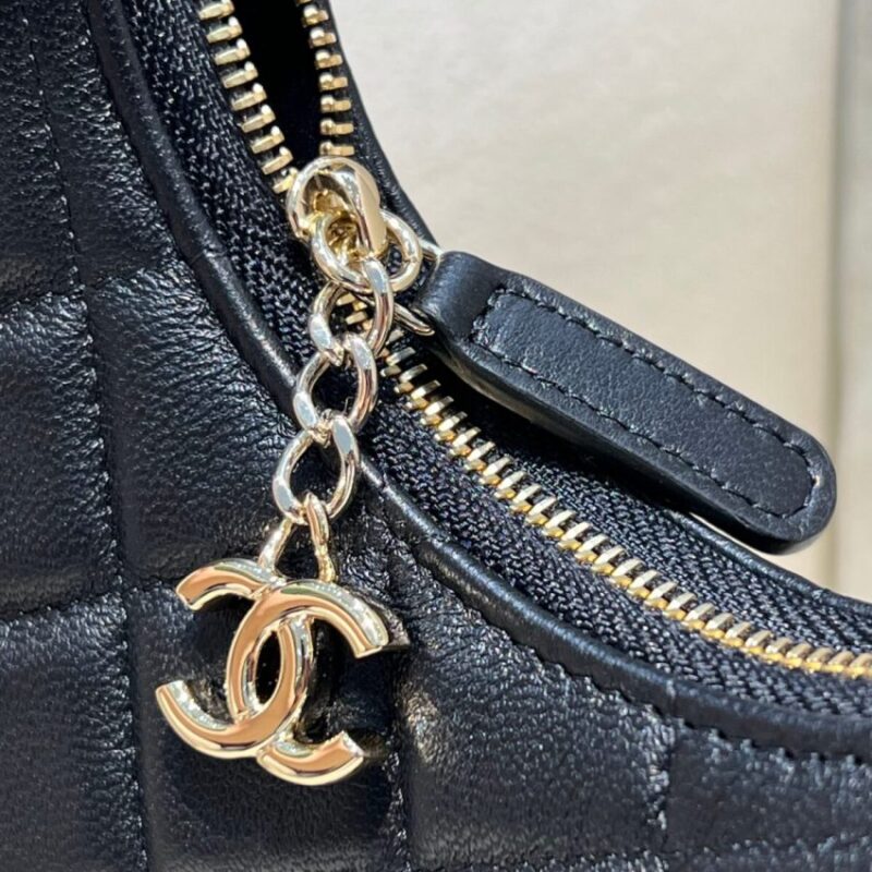 Replica CHANEL 23P Chain Around Crescent Hobo - high-quality designer bag clone