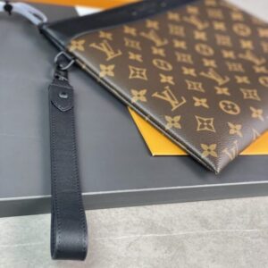 Replica Louis Vuitton To Go Pochette Brown - high-end fake designer purse