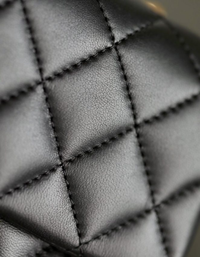 Replica CHANEL CF 17cm Golden Ball Black - realistic designer-inspired fake bag