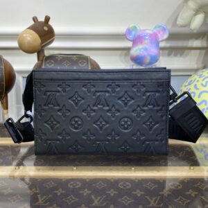 Replica Louis Vuitton Gaston Wearable Wallet Black - high-quality designer bag clone