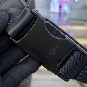 Replica Louis Vuitton Bumbag Discovery Full Black - ultra-realistic fake designer tote