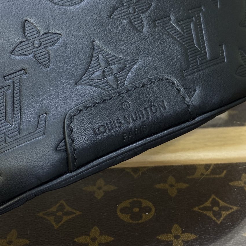 Replica Louis Vuitton Bumbag Discovery Full Black - top-rated replica designer bag