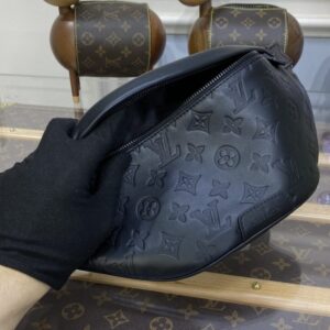 Replica Louis Vuitton Bumbag Discovery Full Black - 1:1 designer replica handbag