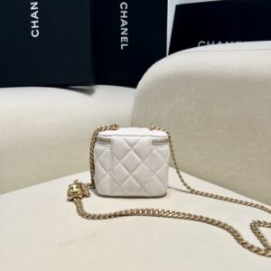 Replica CHANEL 23P Heart Lipstick Bag White - high-quality designer bag clone