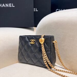 Replica CHANEL 23c Hobo Love - ultra-realistic fake designer tote