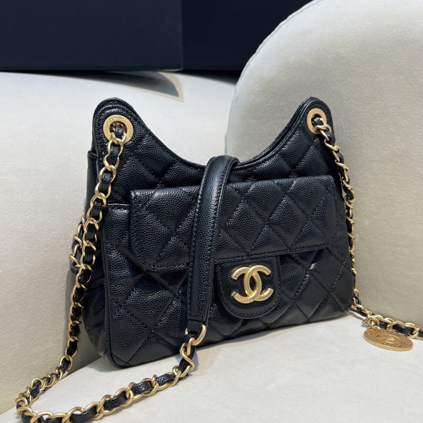 Replica CHANEL 23c Hobo Small Black - realistic designer-inspired fake bag