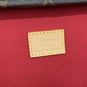 Replica Louis Vuitton Coffret Trésor 24 Red - ultra-realistic fake designer tote