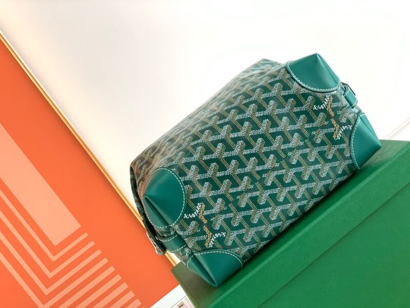 Replica Goyard Toiletry Bag Green - high-quality designer bag clone