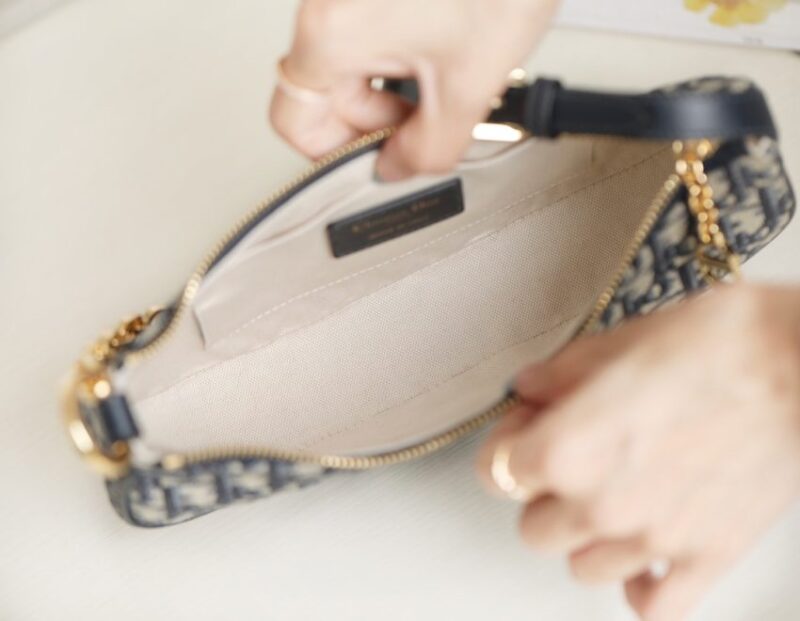 Replica Dior Lounge Bag - ultra-realistic fake designer tote