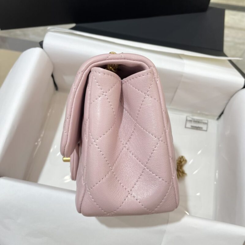 Replica CHANEL 23S Camellia Square Pink - top-tier luxury replica shoulder bag