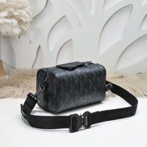 Replica Dior Lingot 22 Diamond Black - top-tier luxury replica shoulder bag