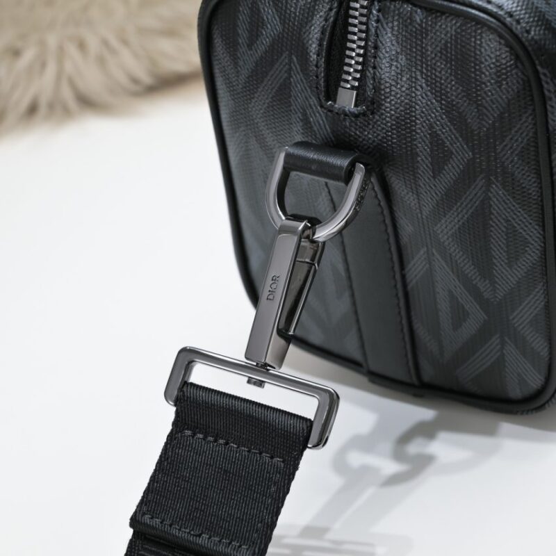 Replica Dior Lingot 22 Diamond Black - high-end fake designer purse