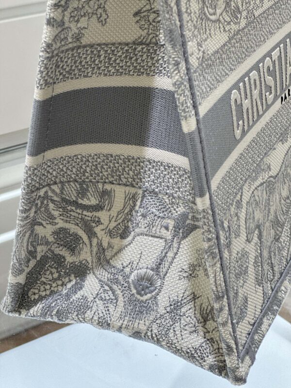 Replica Dior Tote Book Tiger Grey - 1:1 designer replica handbag