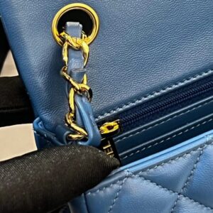 Replica CHANEL Classic Flap 20cm Blue - premium-grade designer purse dupe
