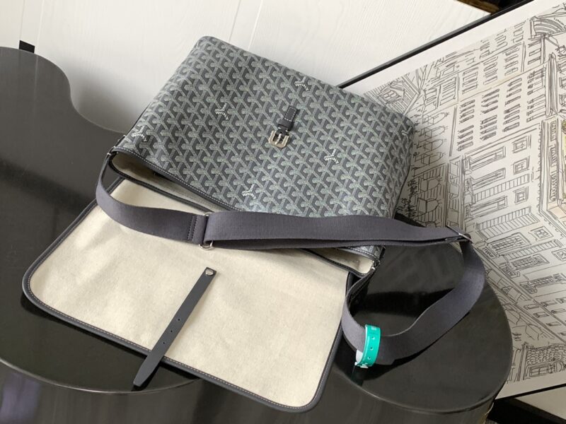 Replica Goyard Capetien Bag Grey - high-accuracy replica luxury purse