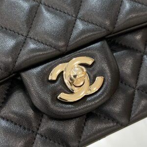 Replica CHANEL Classic Flap 20cm Black - premium 1:1 fake handbag model