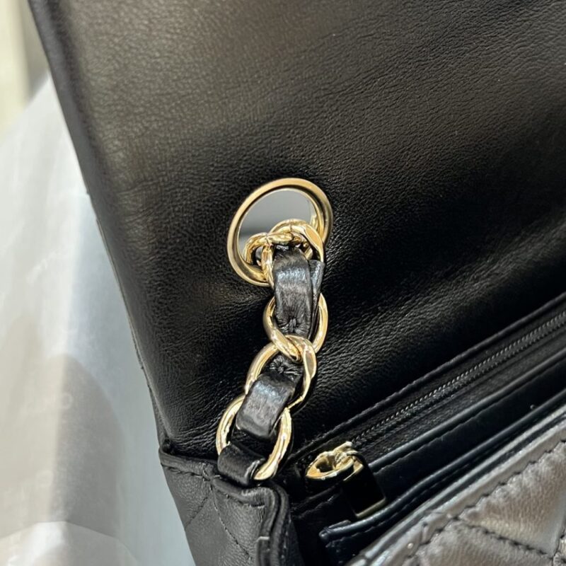 Replica CHANEL Classic Flap 20cm Black - high-end fake designer purse