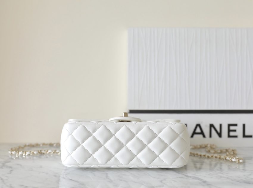 Replica CHANEL CF 20 cm Handle White - high-quality designer bag clone