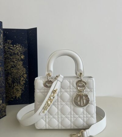 Replica Dior Lady Dior White ABC - ultra-realistic fake designer tote