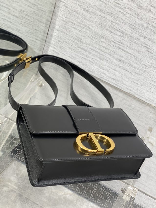 Replica Dior 30 Montaigne Back - premium 1:1 fake handbag model