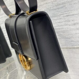 Replica Dior 30 Montaigne Back - top-tier luxury replica shoulder bag