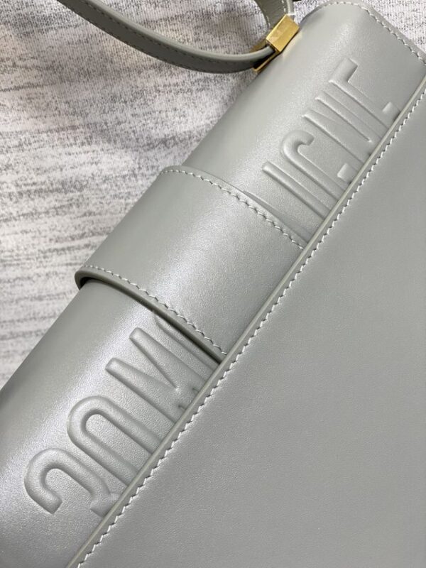 Replica Dior 30 Montaigne Grey - top-tier luxury replica shoulder bag