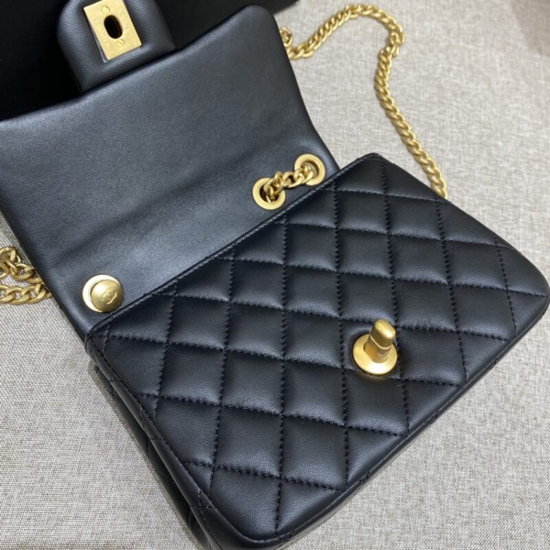 Replica CHANEL Camellia Flap Black - best-selling designer handbag dupe