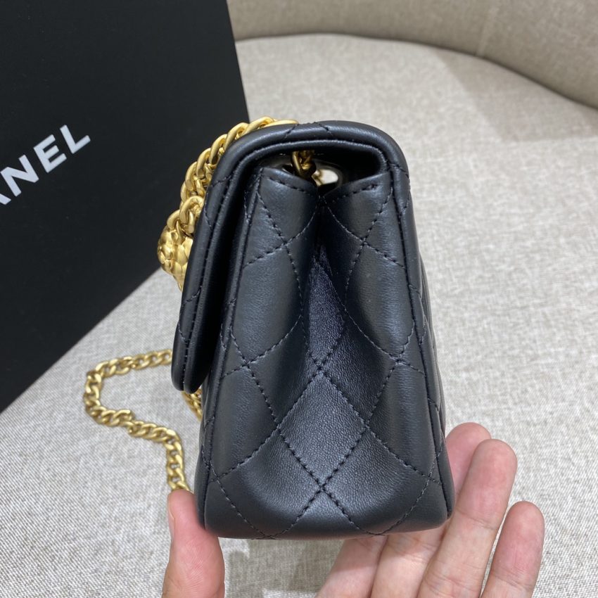 Replica CHANEL Camellia Flap Black - high-quality designer bag clone