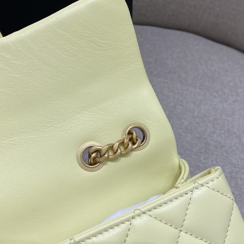 Replica CHANEL Camellia Flap Yellow - authentic-look luxury purse replica