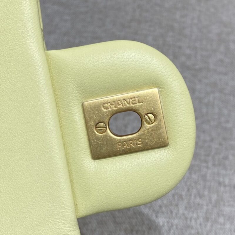 Replica CHANEL Camellia Flap Yellow - authentic-look luxury purse replica