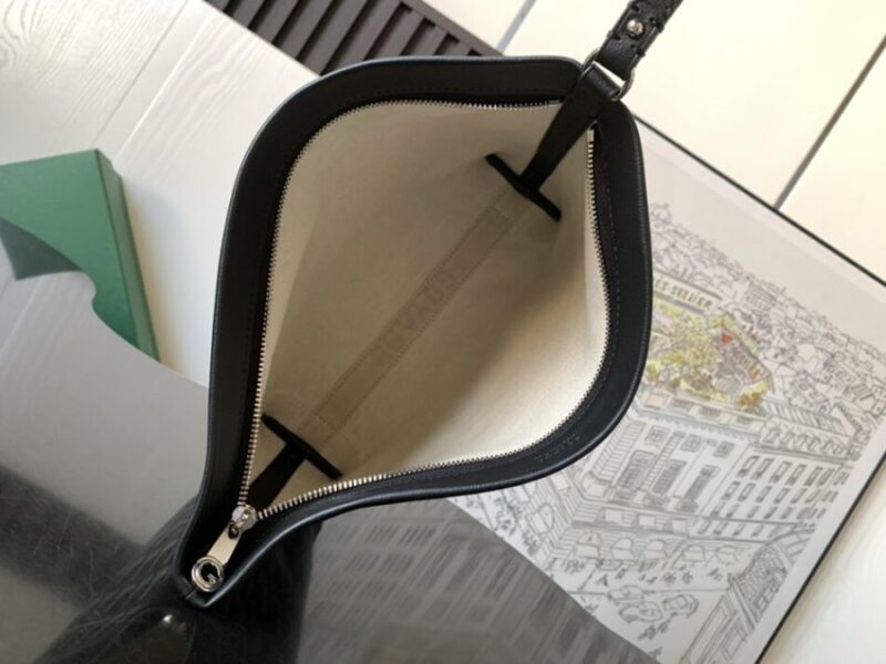 Replica Goyard Conti Pouch Black - ultra-realistic fake designer tote