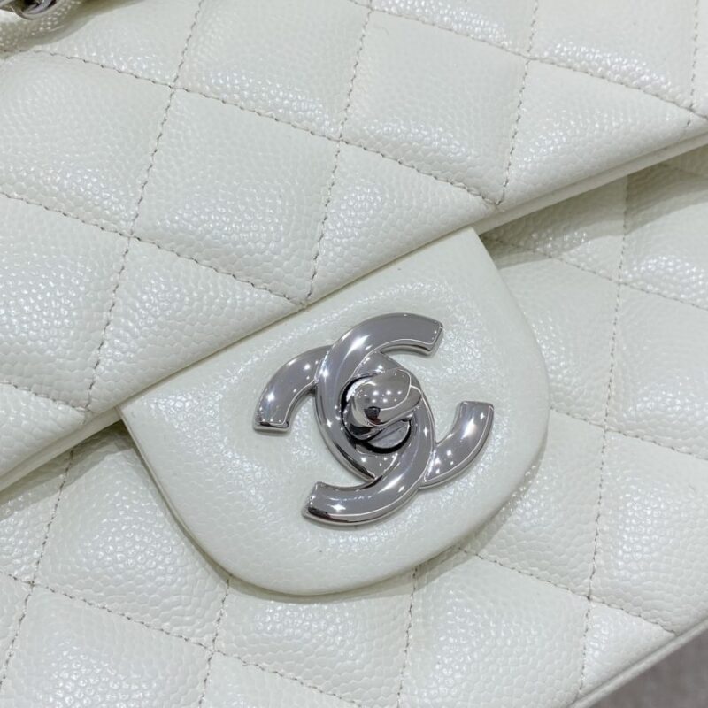 Replica CHANEL Classic Flap 23cm White - top-tier luxury replica shoulder bag