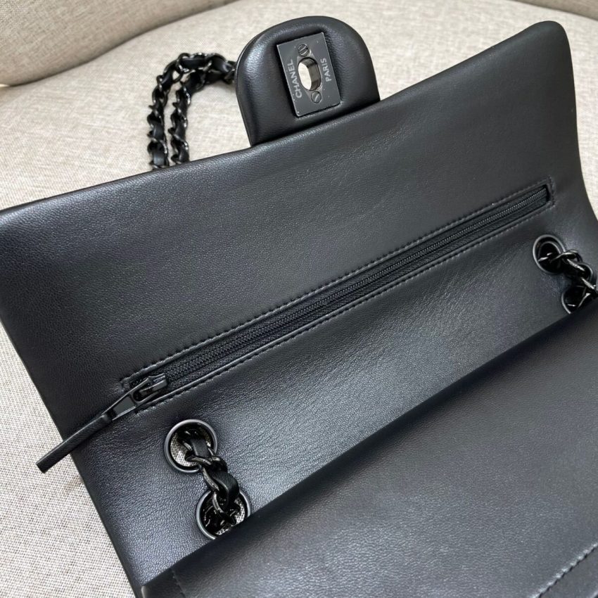 Replica CHANEL Classic Flap 25cm All Black - authentic-look luxury purse replica