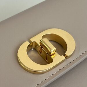 Replica Dior 30 Montaigne Avenue Bag Beige - premium-grade designer purse dupe