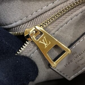 Replica LV OnTheGo PM Beige - near-authentic luxury replica handbag