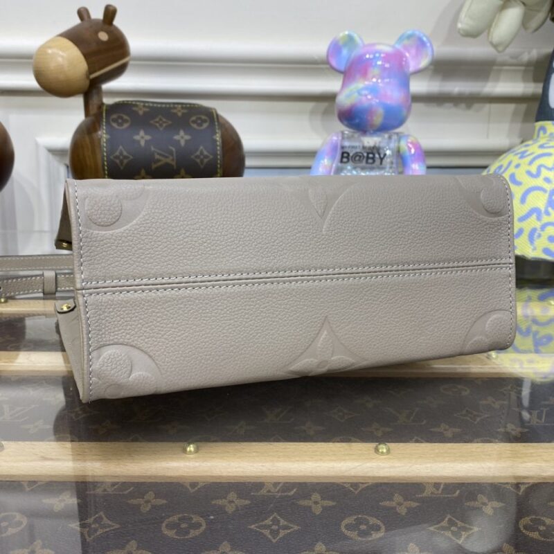 Replica LV OnTheGo PM Beige - ultra-realistic fake designer tote