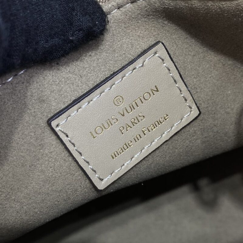 Replica LV OnTheGo PM Beige - ultra-realistic fake designer tote