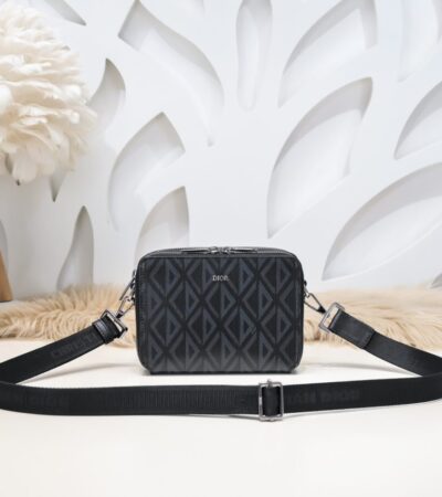 Replica Dior Zipped Pouch Diamond Black - realistic designer-inspired fake bag