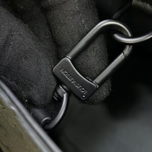 Replica Louis Vuitton Sac Plat 24H Large Black - best quality luxury bag dupe